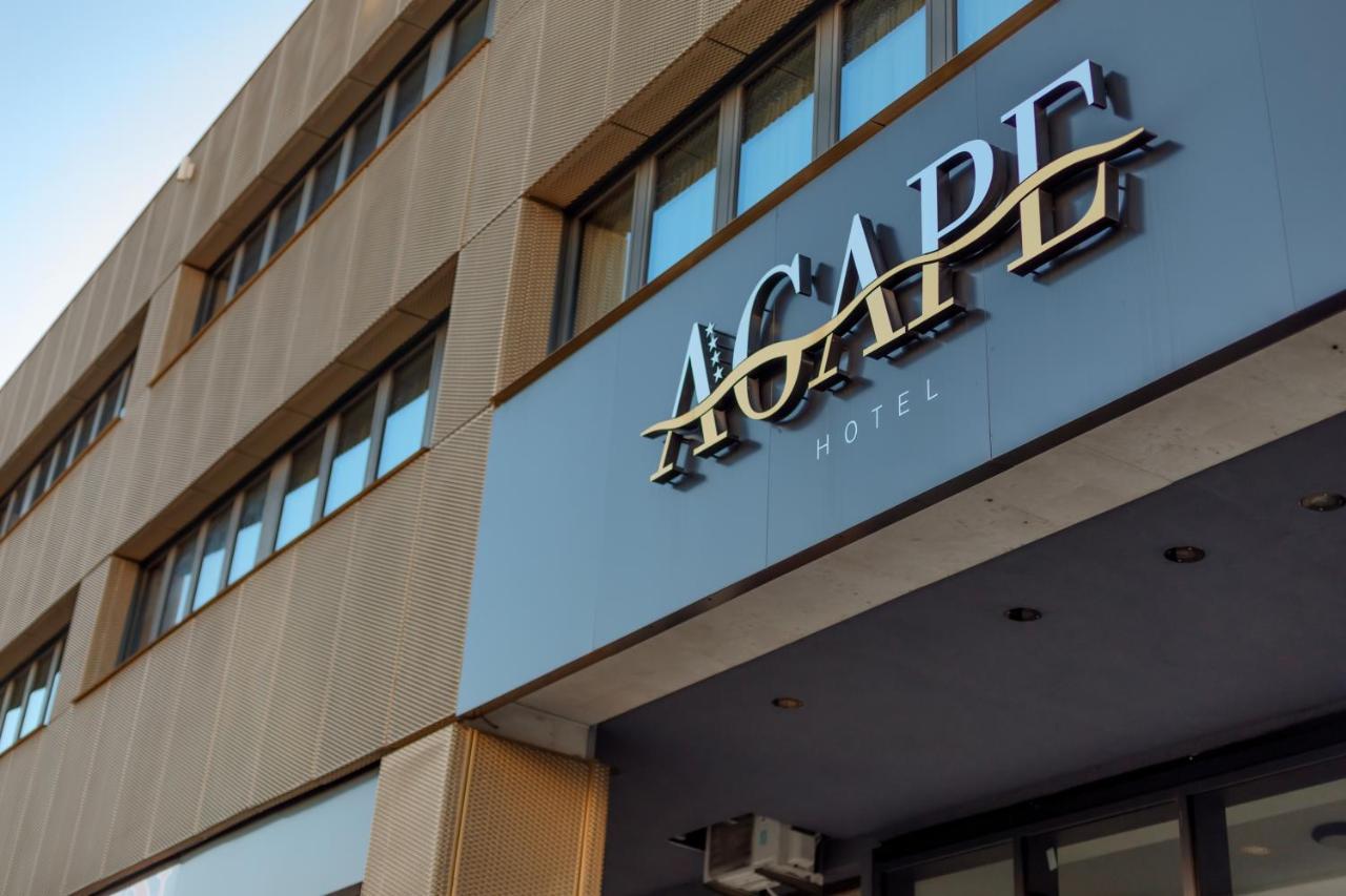 Hotel Agape Bar Exterior photo